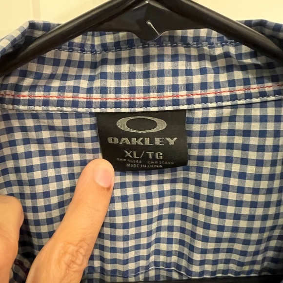 MEN’S OAKLEY PLAID BUTTON DOWN SHIRT XL - Picture 2 of 9